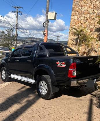 TOYOTA HILUX 3.0 SRV TOP 4X4 CD 16V TURBO INTERCOOLER DIESEL 4P AUTOMÁTICO TOYOTA HILUX 3.0 SRV TOP 4X4 CD 16V TURBO INTERCOOLER DIESEL 4P AUTOMÁTICO